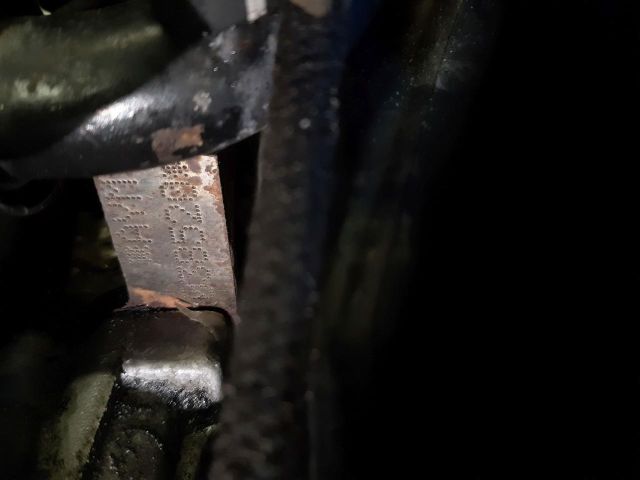 bontott AUDI A6 C5 Motor (Fűzött blokk hengerfejjel)