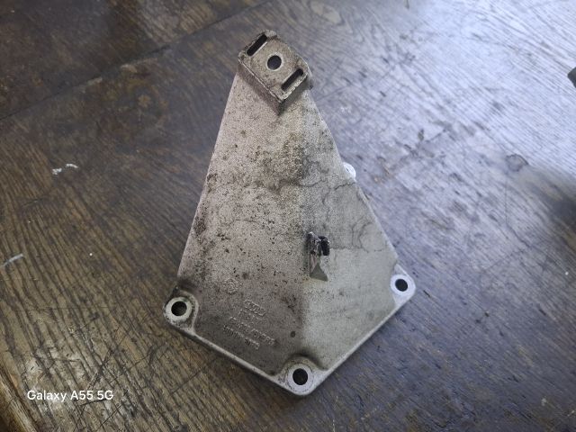 bontott AUDI A6 C5 Motor Tartó Bak (Fém)
