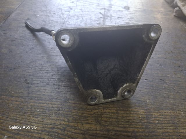 bontott AUDI A6 C5 Motor Tartó Bak (Fém)