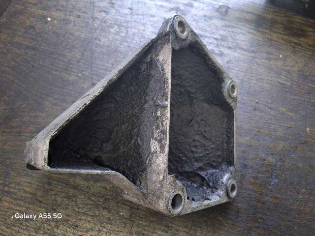 bontott AUDI A6 C5 Motor Tartó Bak (Fém)