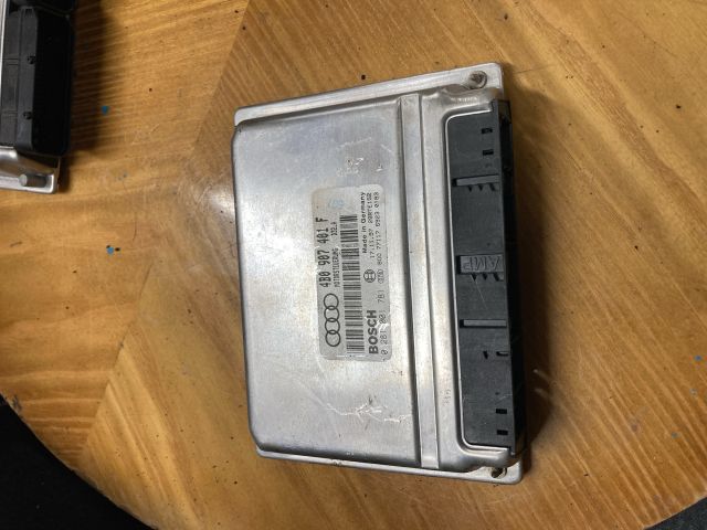 bontott AUDI A6 C5 Motorvezérlő