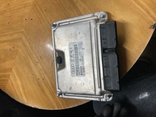 bontott AUDI A6 C5 Motorvezérlő