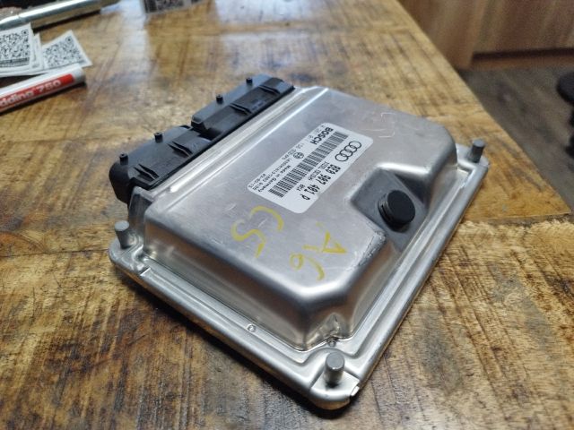 bontott AUDI A6 C5 Motorvezérlő