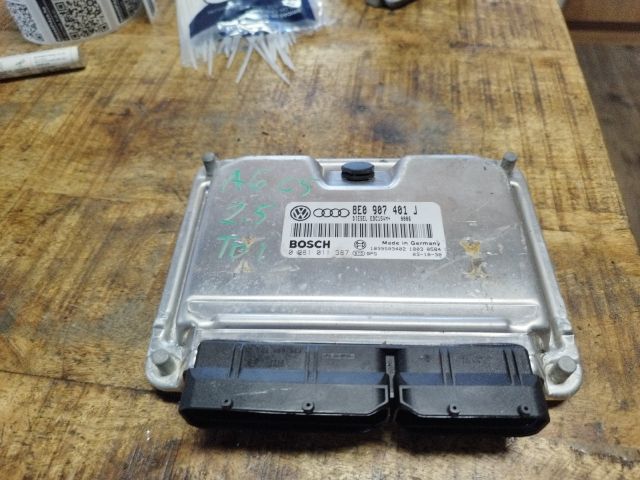 bontott AUDI A6 C5 Motorvezérlő
