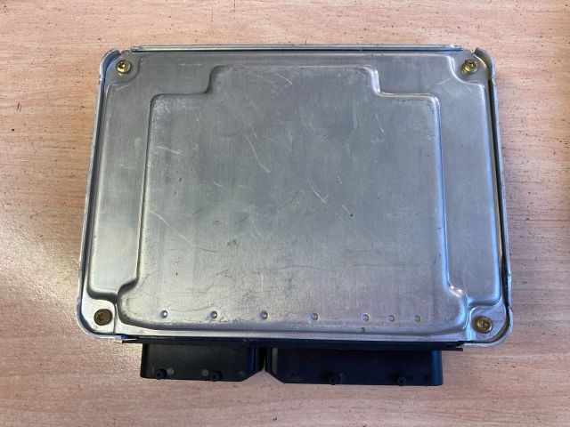 bontott AUDI A6 C5 Motorvezérlő