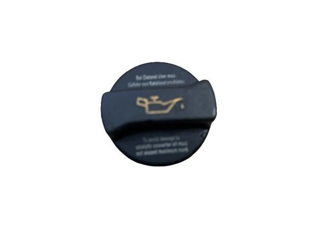 bontott AUDI A6 C5 Olajbeöntő Sapka