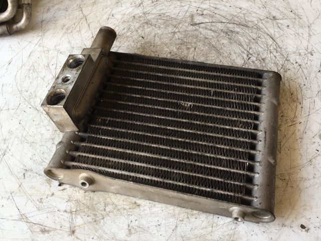 bontott AUDI A6 C5 Olajhűtő