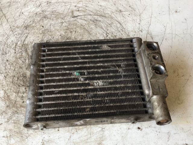 bontott AUDI A6 C5 Olajhűtő