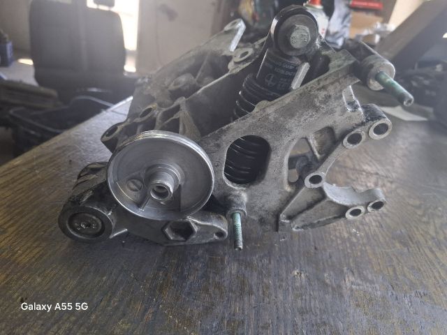 bontott AUDI A6 C5 Olajhűtő