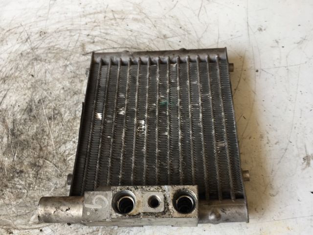 bontott AUDI A6 C5 Olajhűtő