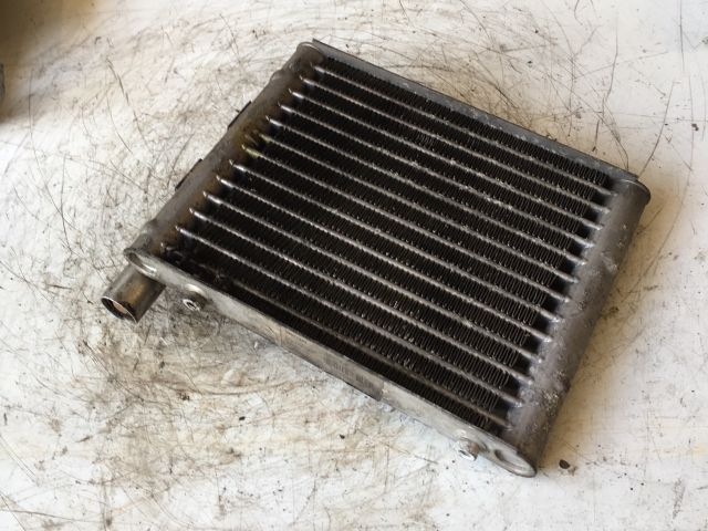 bontott AUDI A6 C5 Olajhűtő