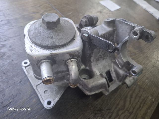 bontott AUDI A6 C5 Olajhűtő