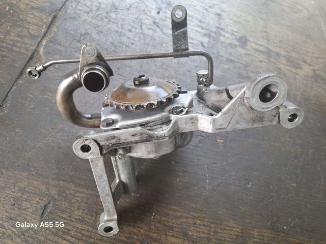 bontott AUDI A6 C5 Olajszivattyú