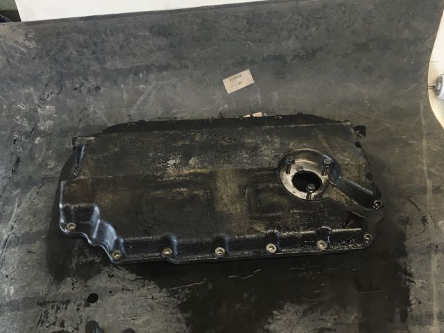 bontott AUDI A6 C5 Olajteknő