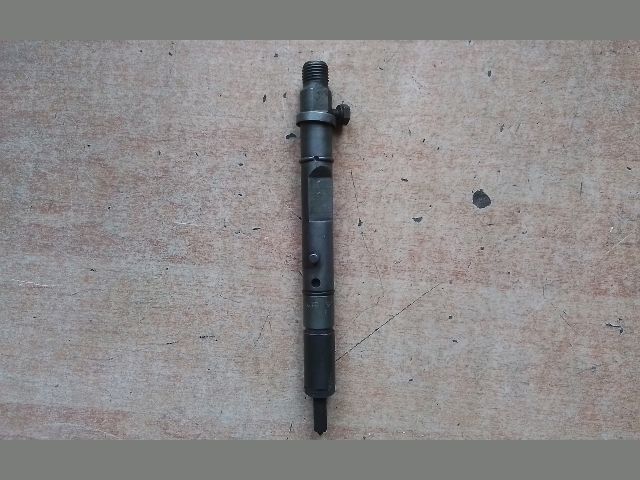 bontott AUDI A6 C5 Porlasztó (1 db)