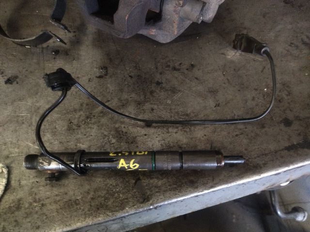 bontott AUDI A6 C5 Porlasztó (1 db)