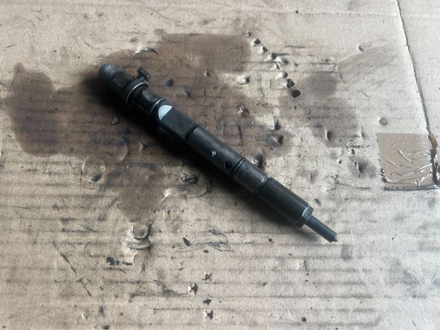 bontott AUDI A6 C5 Porlasztó (1 db)