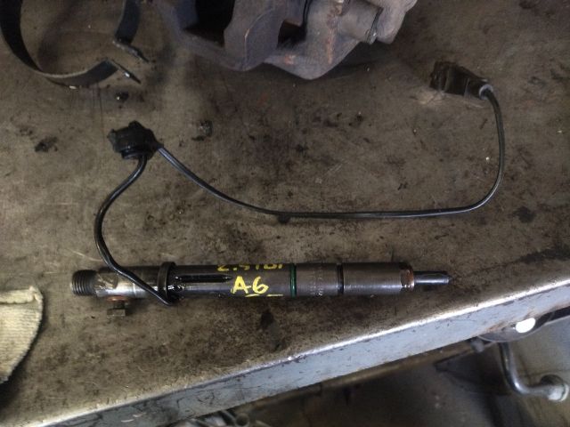 bontott AUDI A6 C5 Porlasztó (1 db)