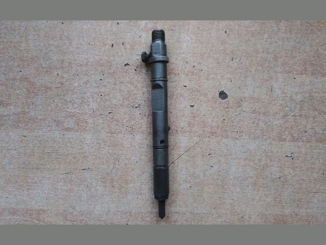 bontott AUDI A6 C5 Porlasztó (1 db)