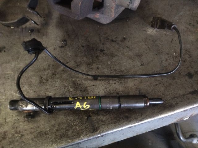 bontott AUDI A6 C5 Porlasztó (1 db)