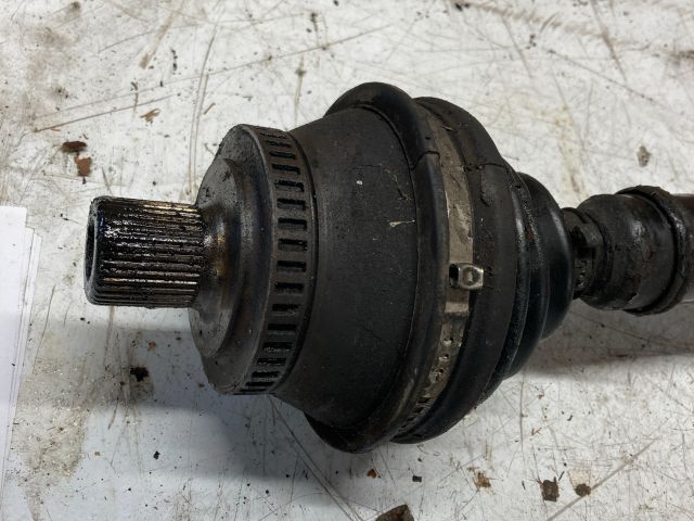 bontott AUDI A6 C5 Bal Féltengely