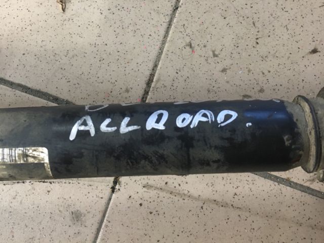 bontott AUDI A6 C5 Bal Féltengely