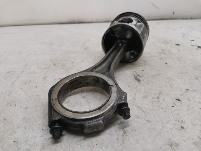 bontott AUDI A6 C5 Dugattyú és Hajtókar