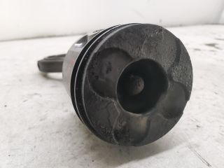 bontott AUDI A6 C5 Dugattyú és Hajtókar