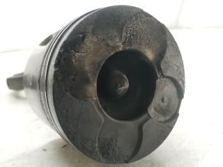 bontott AUDI A6 C5 Dugattyú és Hajtókar