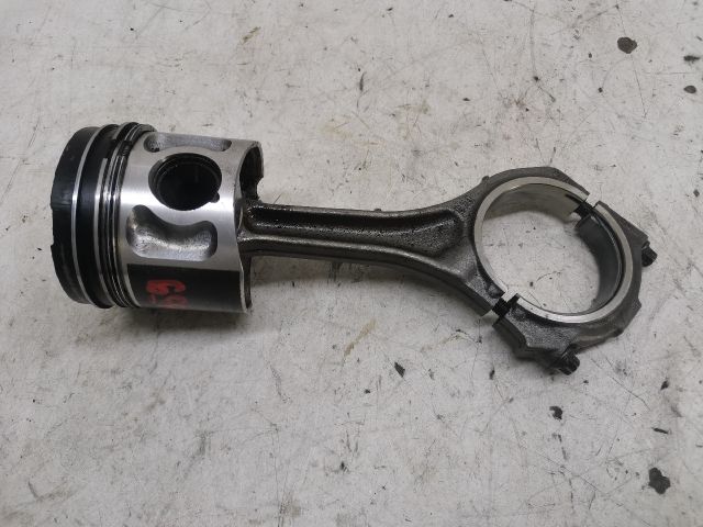 bontott AUDI A6 C5 Dugattyú és Hajtókar