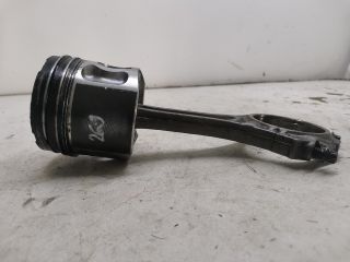 bontott AUDI A6 C5 Dugattyú és Hajtókar