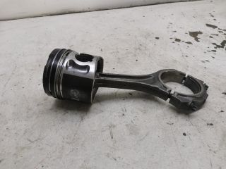 bontott AUDI A6 C5 Dugattyú és Hajtókar