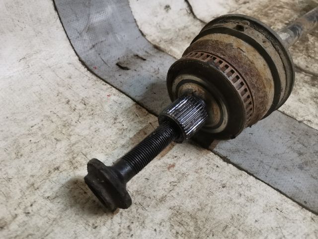 bontott AUDI A6 C5 Jobb hátsó Féltengely