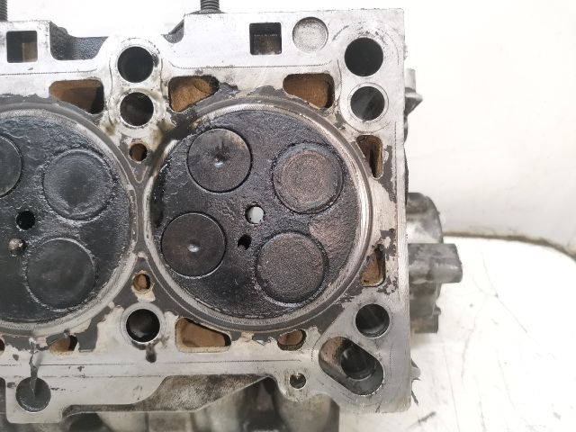 bontott AUDI A6 C5 Jobb Hengerfej (V-Motor/Boxer)