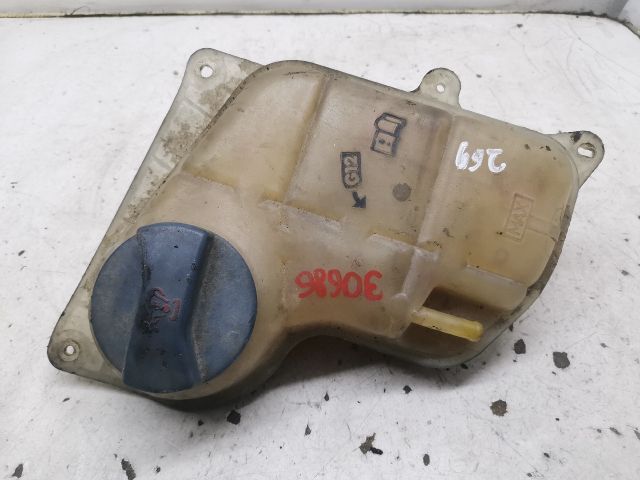 bontott AUDI A6 C5 Kiegyenlítő Tartály