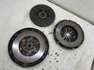 bontott AUDI A6 C5 Kuplung Szett Lendkerékkel