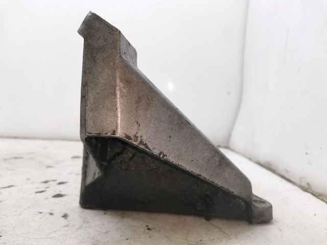 bontott AUDI A6 C5 Motor Tartó Bak Bal