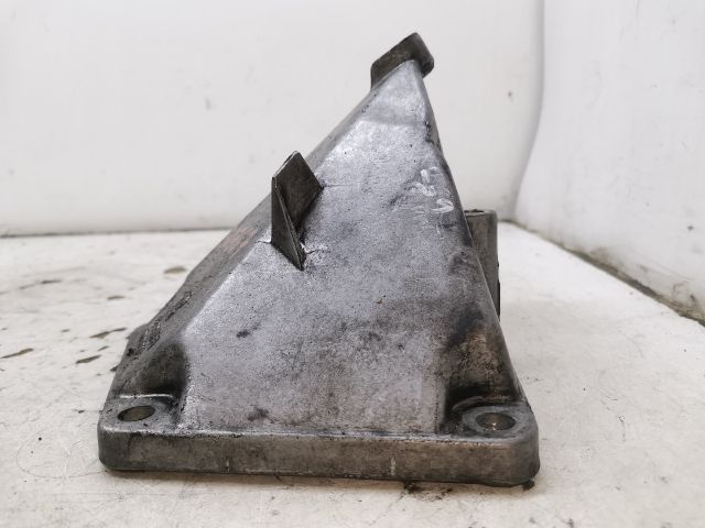 bontott AUDI A6 C5 Motor Tartó Bak Bal
