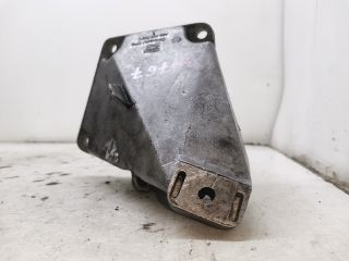 bontott AUDI A6 C5 Motor Tartó Bak Bal