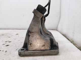 bontott AUDI A6 C5 Motor Tartó Bak Jobb