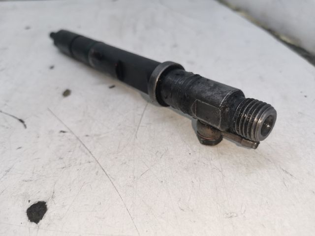 bontott AUDI A6 C5 Porlasztó (1 db)