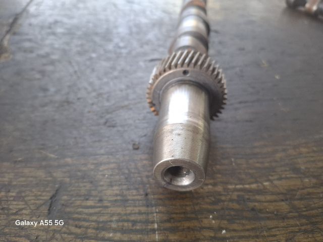 bontott AUDI A6 C5 Szívó Vezérműtengely