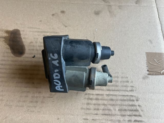 bontott AUDI A6 C5 Turbó Vákum Szelep