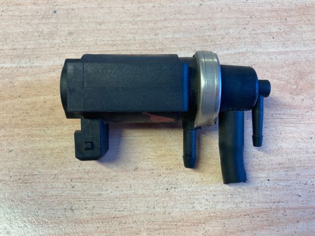 bontott AUDI A6 C5 Turbó Vákum Szelep