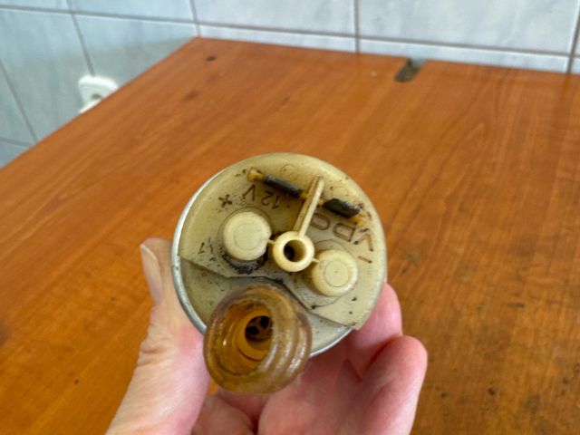 bontott AUDI A6 C5 Üzemanyag Szivattyú