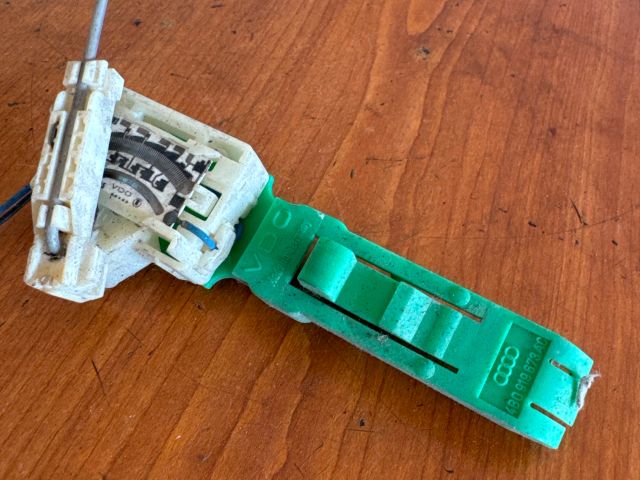 bontott AUDI A6 C5 Üzemanyagszint Jeladó