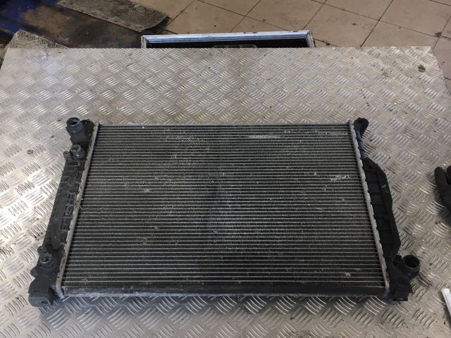 bontott AUDI A6 C5 Vízhűtő Radiátor (Klímás)