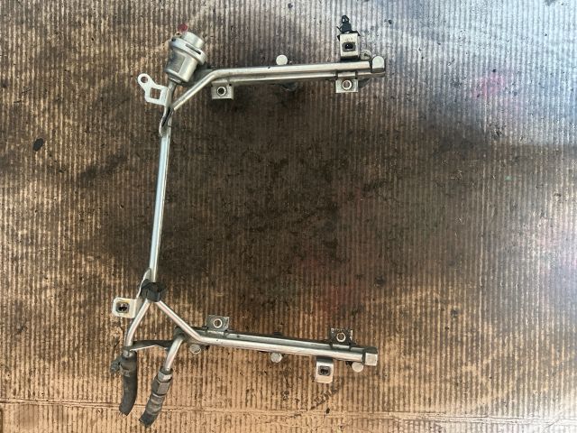 bontott AUDI A6 C5 Porlasztó Sor / Híd