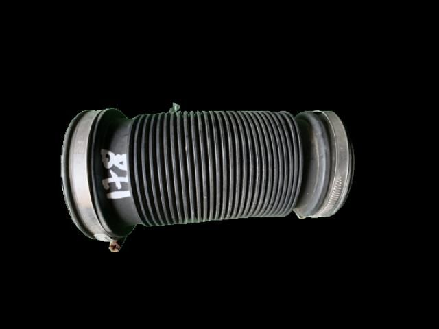 bontott AUDI A6 C5 Légbeömlő Cső