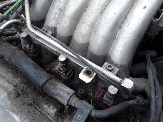 bontott AUDI A6 C5 Porlasztó (1 db)